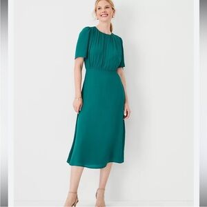Ann Taylor green chiffon midi dress 10